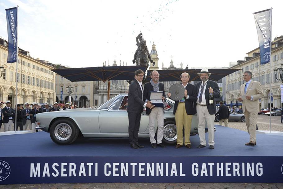 Si sono conclusi a Torino i festeggiamenti per i 100 anni della Maserati. Con una passerella lungo le strade del capoluogo piemontese. E un Concorso d&#39;Eleganza. Il premio Best of Show  andato alla Maserati Mexico 4200 Prototipo Frua.